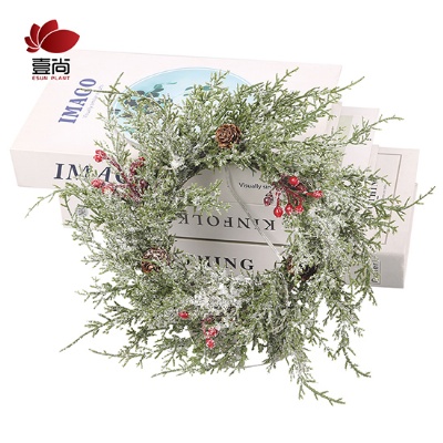 Christmas wreath holiday decoration Christmas cypress red fruit ring window layout rattan shopping mall site layout